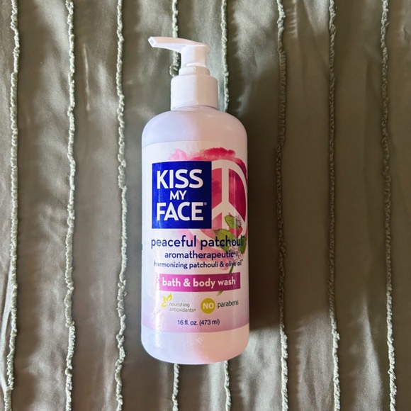 Kiss My Face Soap and Shaving Cream Bundle - New! - Picture 4 of 5